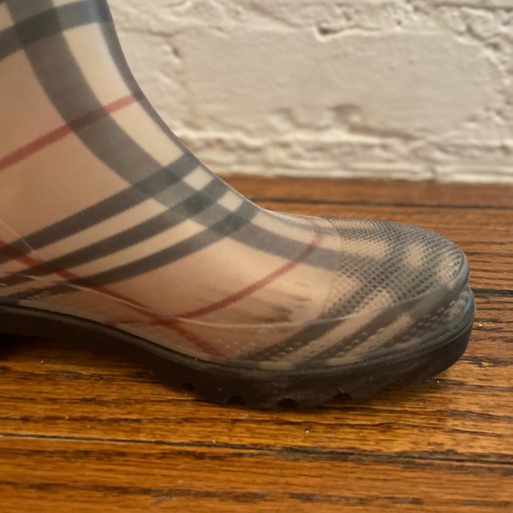 Burberry Classic Check Rain Boot - Picture 2 of 8